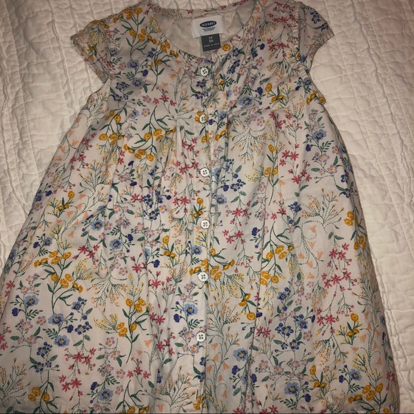 Bundle of 2 toddler girl dresses 3T - Picture 2 of 3